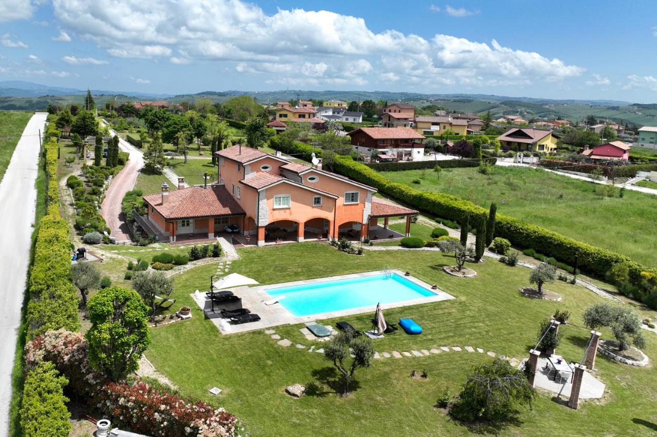 Villa Ruffo กัมโปบัสโซ ภายนอก รูปภาพ