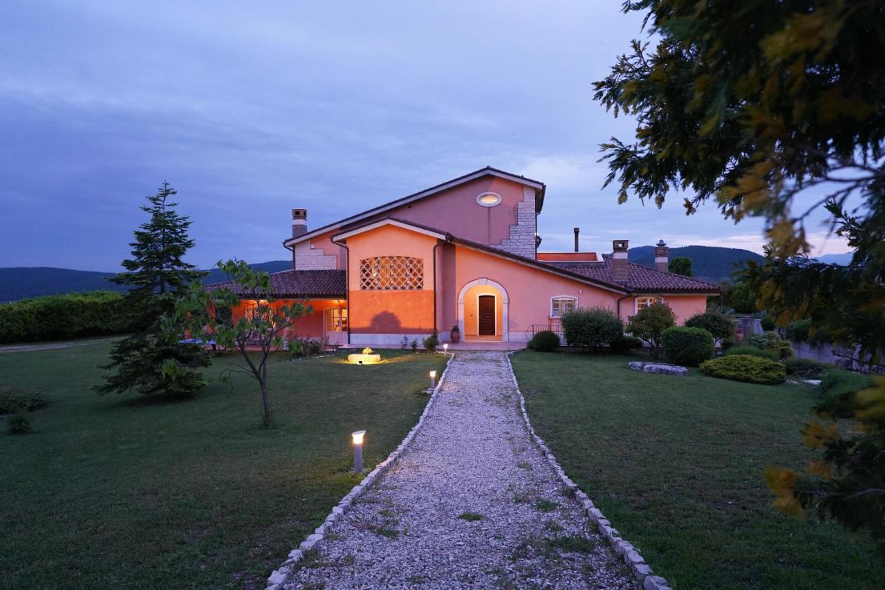 Villa Ruffo กัมโปบัสโซ ภายนอก รูปภาพ